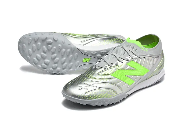 New Balance Tekela Silver Green Chaussures de football turf à coupe basse, tige synthétique, semelle moulée 6