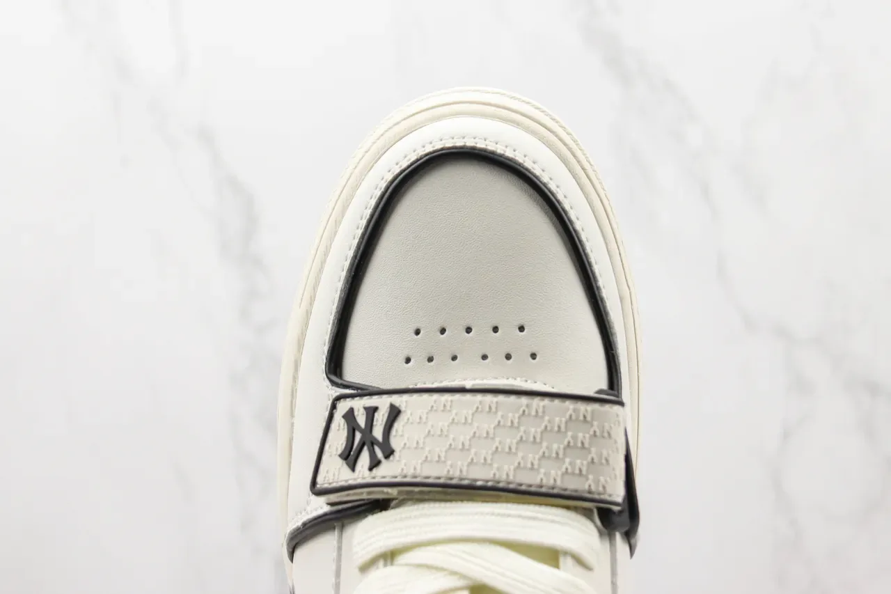 New Era New York Yankees Logo Lifestyle Sneaker 6