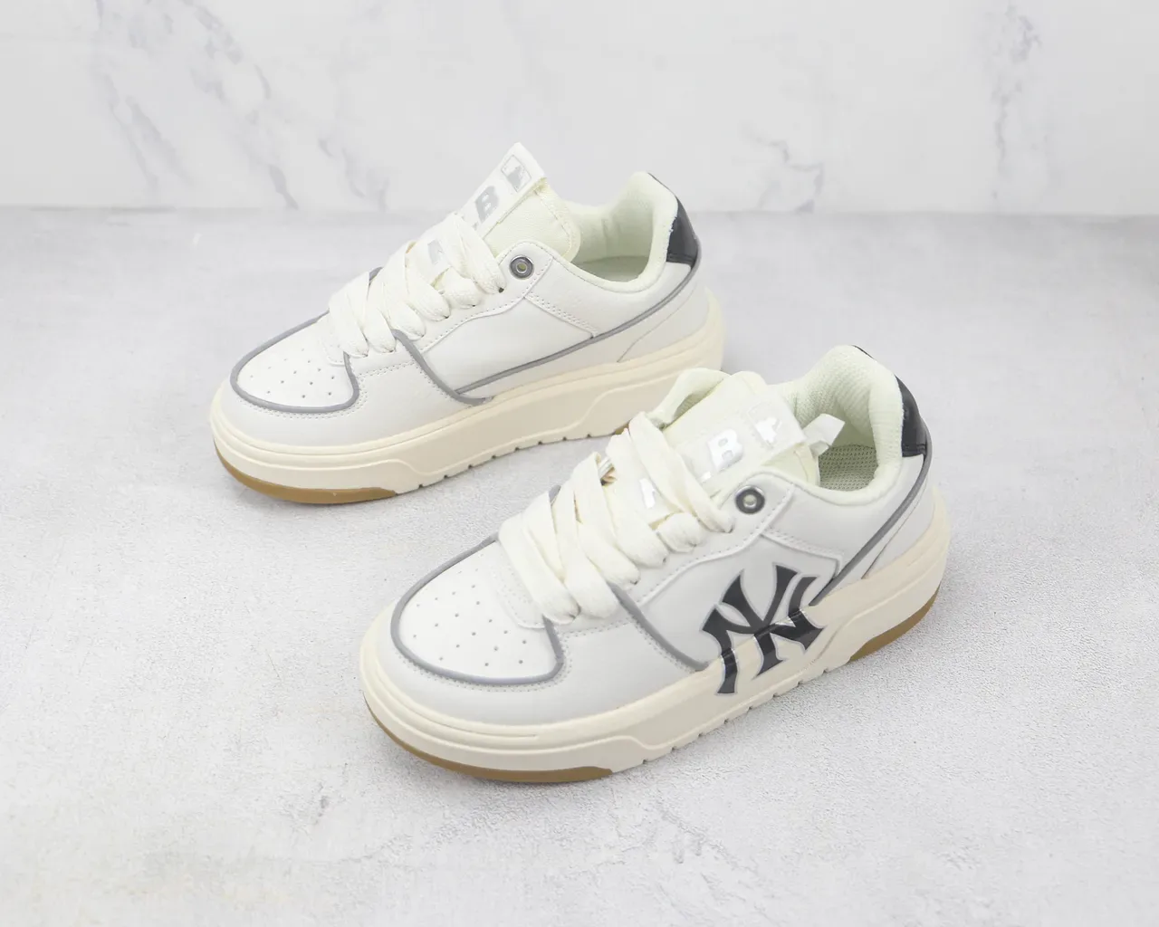 New Era NY Logo Platform Lifestyle Sneakers 4