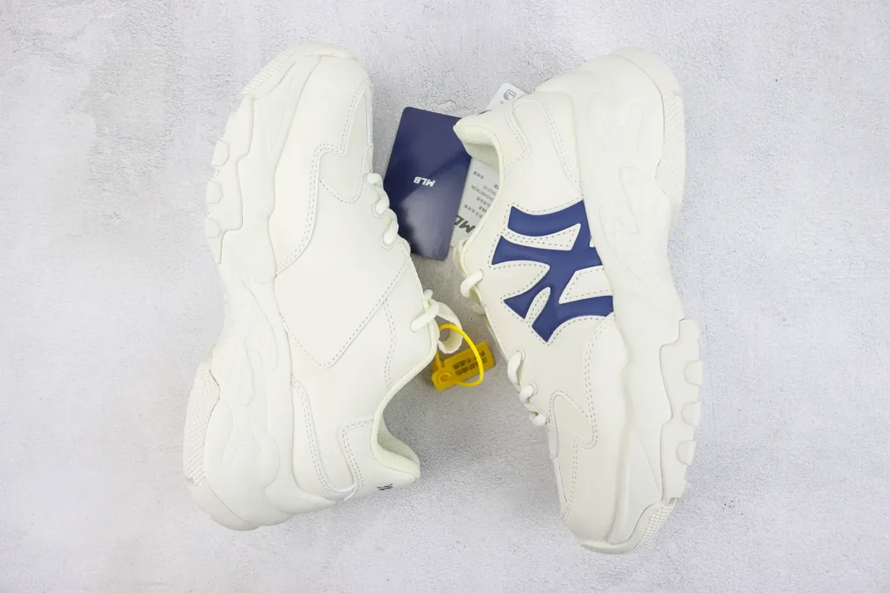 New Era White Navy Chunky Sculpted Sole Oversized Interlocking Logo Sneakers 2