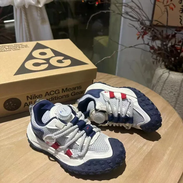 Nike ACG Mountain Fly Low White Navy Red Lifestyle Sneakers 14