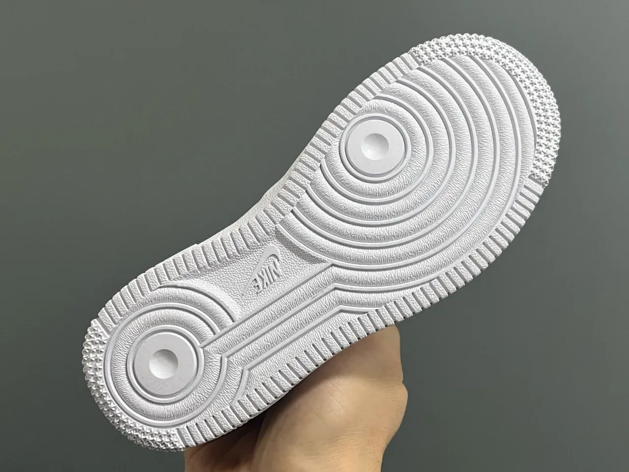 Nike Air Force 1 White Lifestyle Sneakers 24