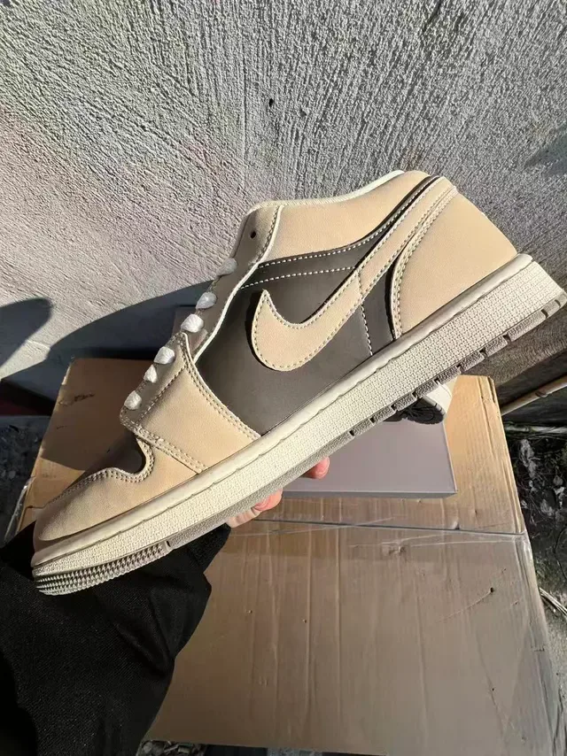 Nike Air Jordan 1 Beige and Brown Panelled Lifestyle Sneakers 5