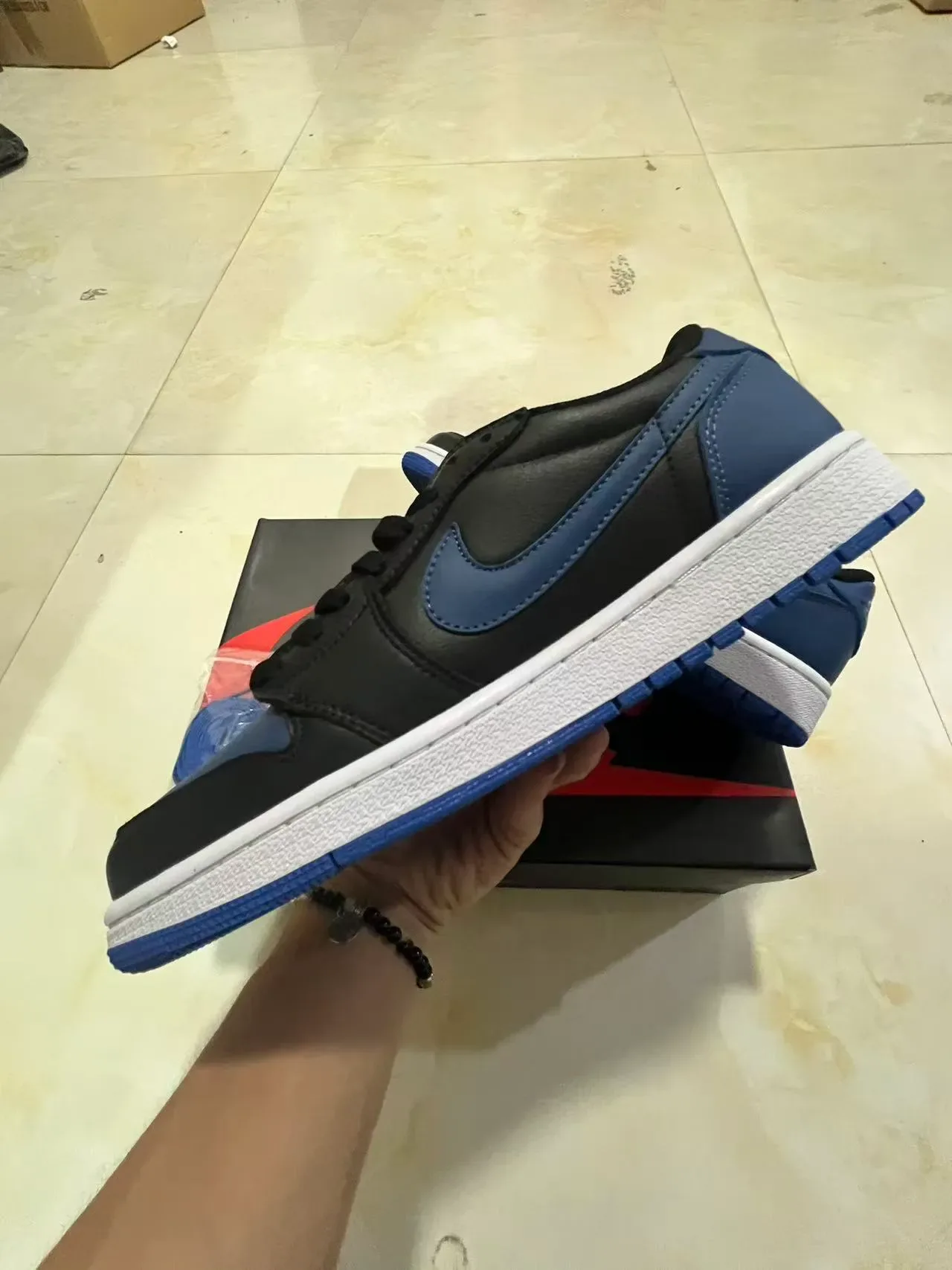 Nike Air Jordan 1 Black Royal Blue White sneakers lifestyle 5