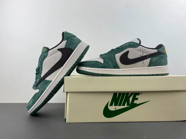 Sneakers Lifestyle Nike Air Jordan 1 Vert Forêt Suédé 15