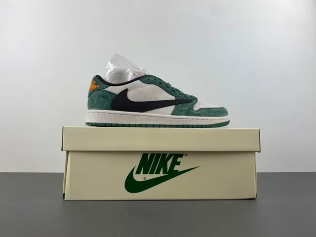 Sneakers Lifestyle Nike Air Jordan 1 Vert Forêt Suédé 16