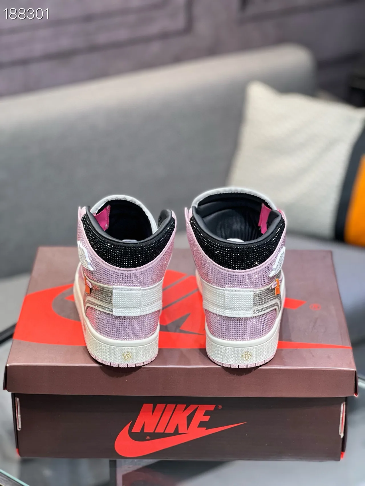 Nike Air Jordan 1 High Crystal Pink أحذية كرة السلة للنساء 2