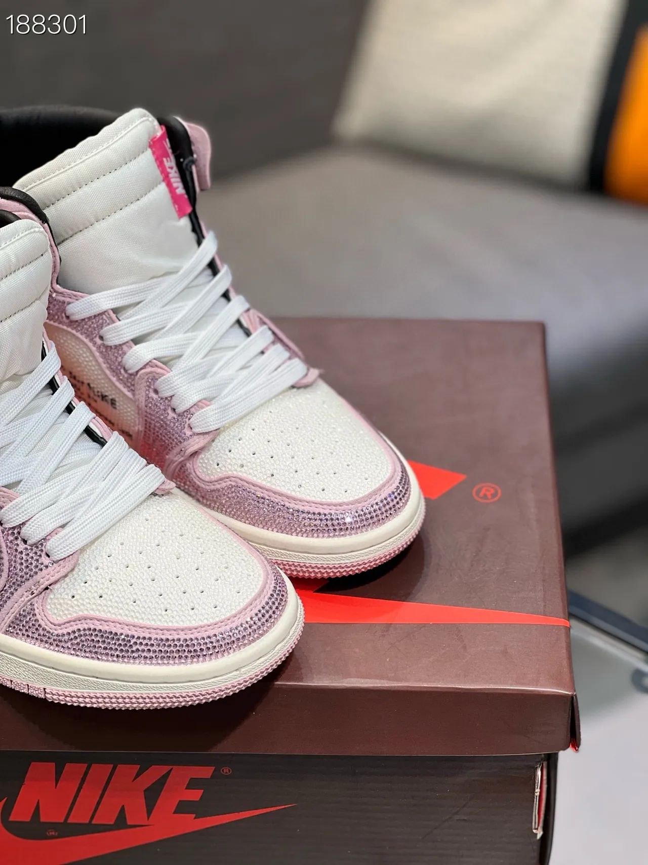 Nike Air Jordan 1 High Crystal Pink أحذية كرة السلة للنساء 5