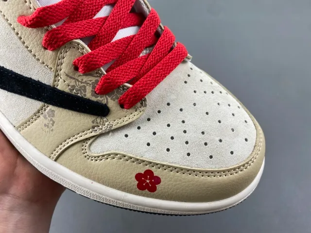 Nike Air Jordan 1 Low Beige Red Floral Embroidery Lifestyle Sneakers 2