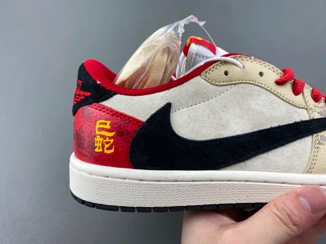 Nike Air Jordan 1 Low Beige Red Floral Embroidery Lifestyle Sneakers 3