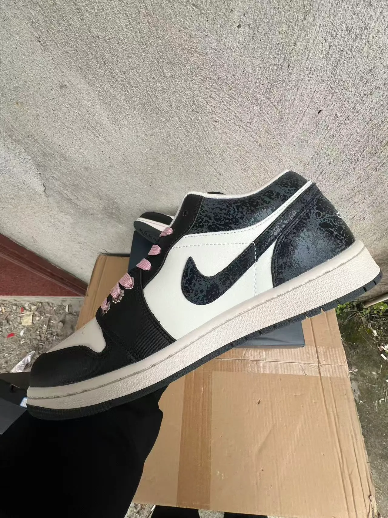 Nike Air Jordan 1 Low Black White Distressed Overlay Lifestyle Sneakers 5