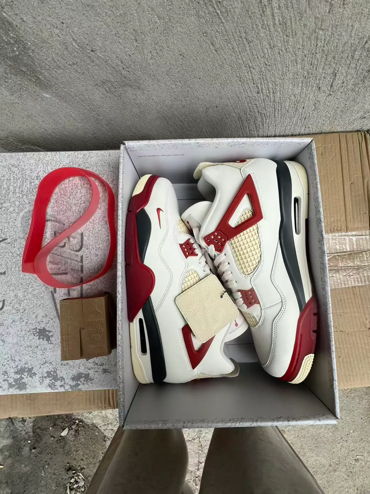Nike Air Jordan 4 White Red Black Basketball Shoes 9