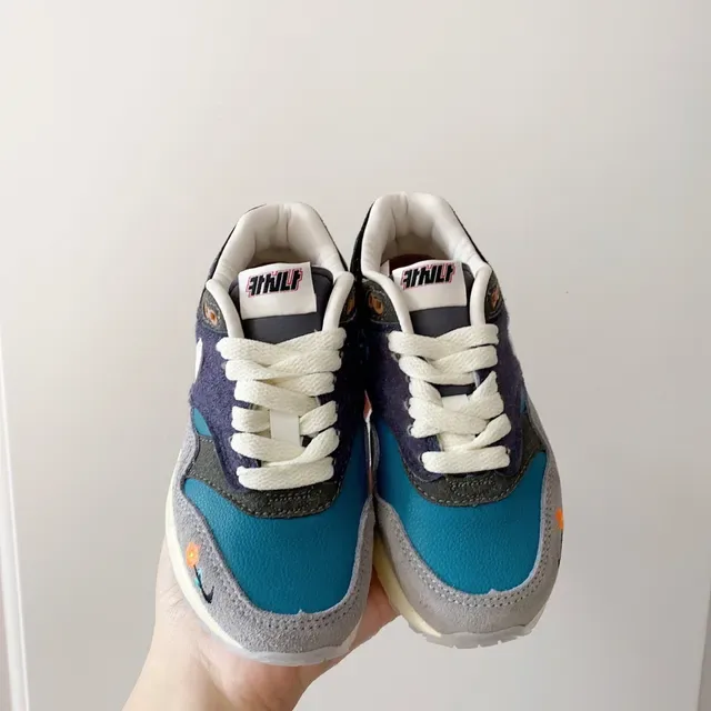 Nike Air Max 1 Light Blue White Glitter Swoosh Lifestyle Sneakers 12