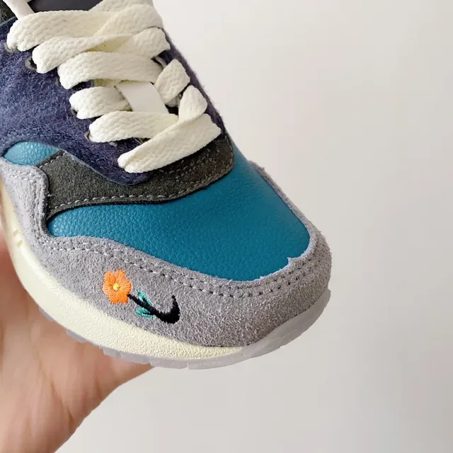 Nike Air Max 1 Light Blue White Glitter Swoosh Lifestyle Sneakers 14