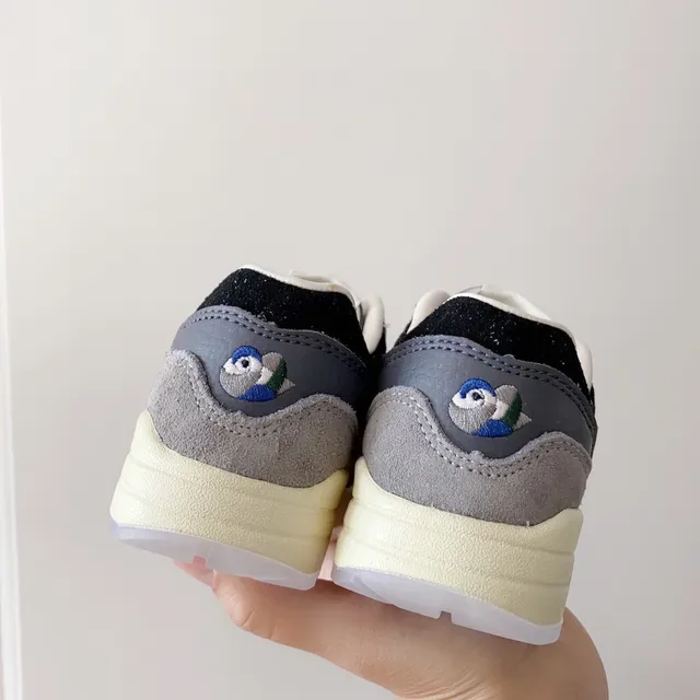 Nike Air Max 1 Light Blue White Glitter Swoosh Lifestyle Sneakers 19