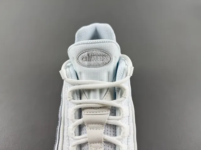 Nike Air Max 95 White Lifestyle Sneakers 6