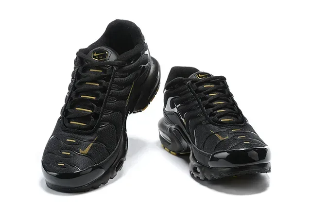 Nike Air Max Plus Black Yellow Lifestyle Sneakers 6