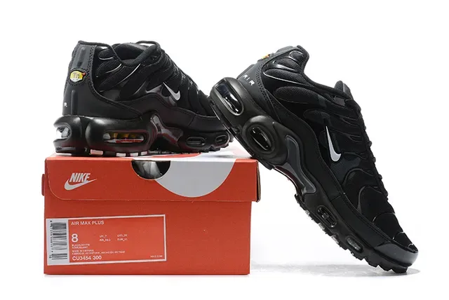 Nike Air Max Plus Black Yellow Lifestyle Sneakers 8