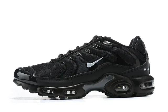 Nike Air Max Plus Black Yellow Lifestyle Sneakers 9