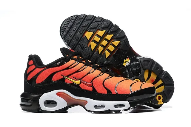 Nike Air Max Plus Flame Pattern Lifestyle Sneakers 5