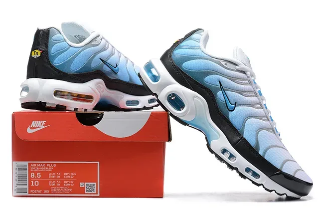 Nike Air Max Plus Light Blue and White Lifestyle Sneakers 6