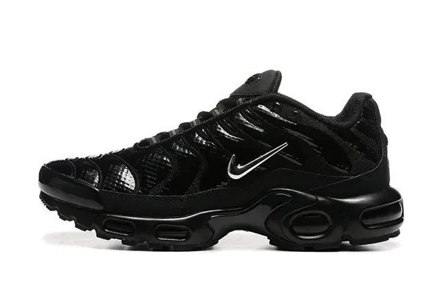 Nike Air Max Plus White and Light Blue Lifestyle Sneakers 2