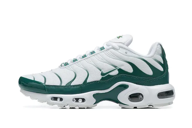 Nike Air Max Plus White and Light Blue Lifestyle Sneakers 10