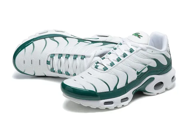 Nike Air Max Plus White and Light Blue Lifestyle Sneakers 11
