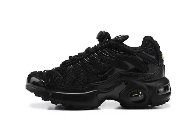 Nike Air Max Plus White Lifestyle Sneakers 6