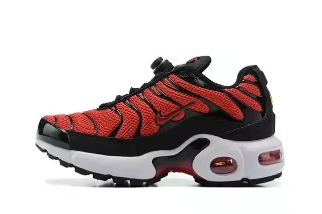 Nike Air Max Plus White Lifestyle Sneakers 11