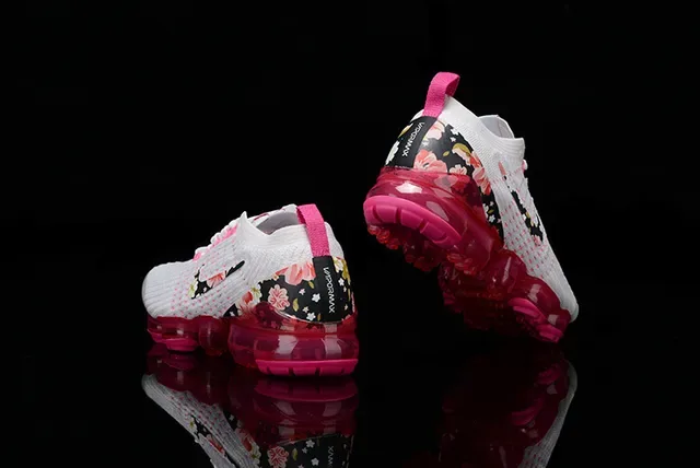 Nike Air VaporMax طباعة زهورية أبيض وردي حذاء رياضي أسلوب حياة 9