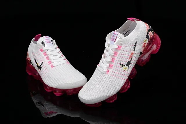 Nike Air VaporMax طباعة زهورية أبيض وردي حذاء رياضي أسلوب حياة 10