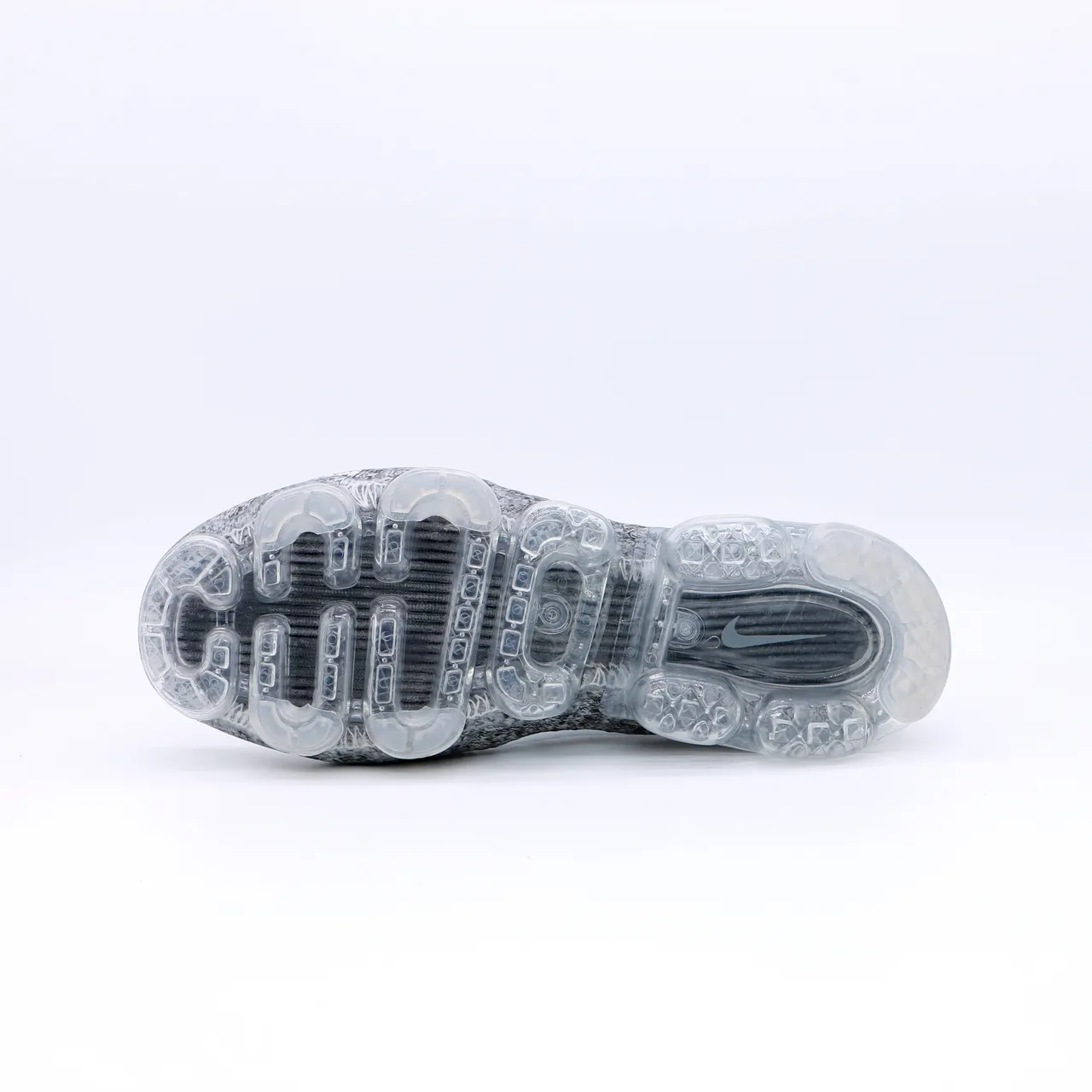 Nike Air VaporMax Flyknit Gradient Gray-White Lifestyle Sneakers 4