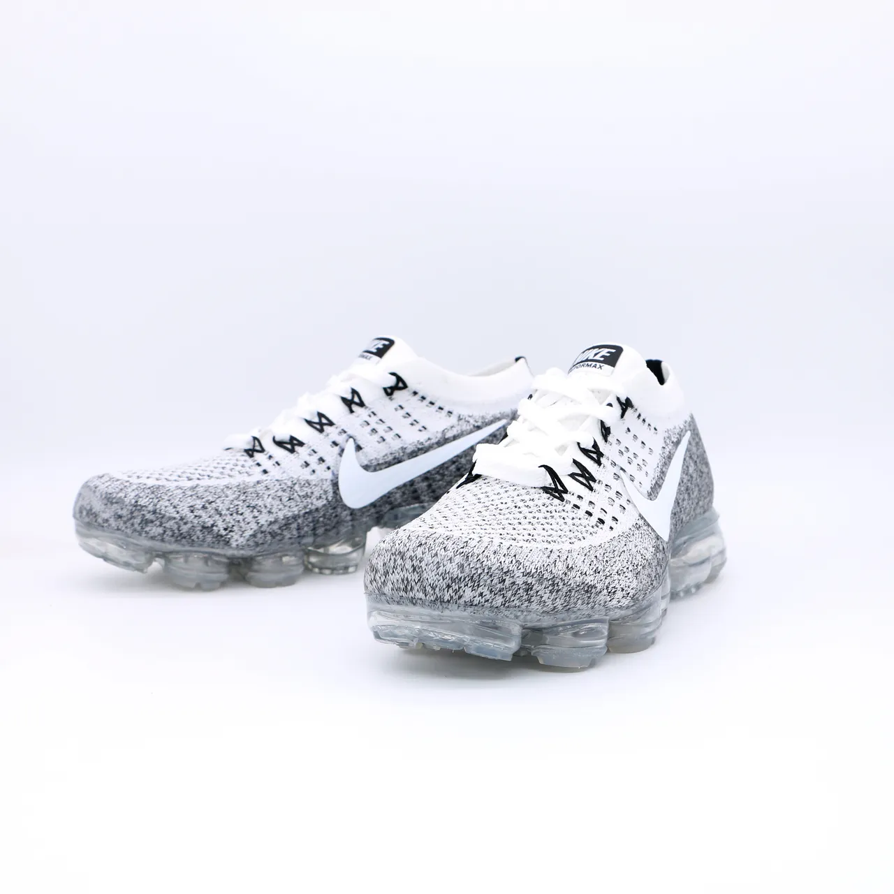 Nike Air VaporMax Flyknit Gradient Gray-White Lifestyle Sneakers 7