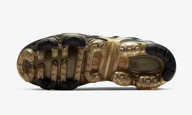 Nike Air VaporMax Plus Black Gold Lifestyle Sneakers 6