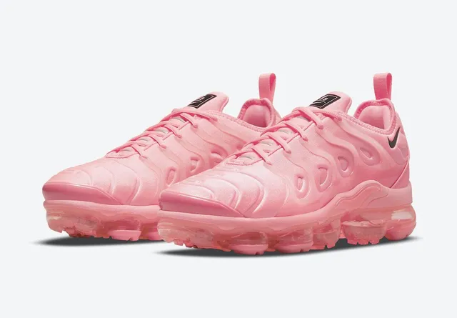 Nike Air VaporMax Plus Pink Monochrome Lifestyle Sneakers 2