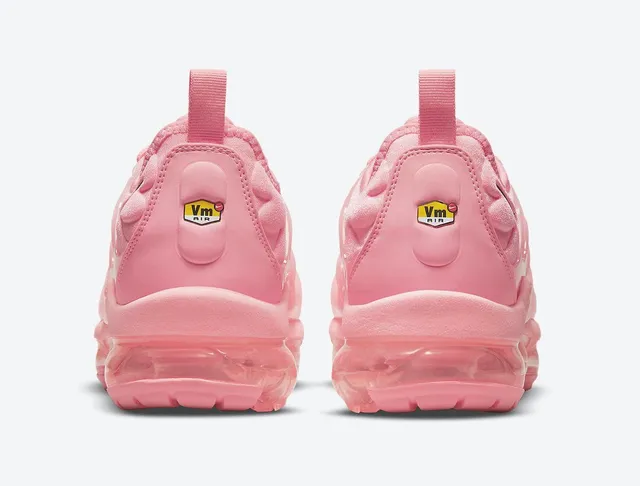Nike Air VaporMax Plus Pink Monochrome Lifestyle Sneakers 5