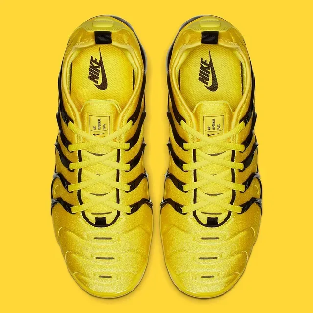 Nike Air VaporMax Plus Yellow Black Lifestyle Sneakers 3