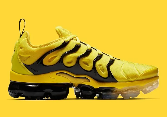Nike Air VaporMax Plus Yellow Black Lifestyle Sneakers 4