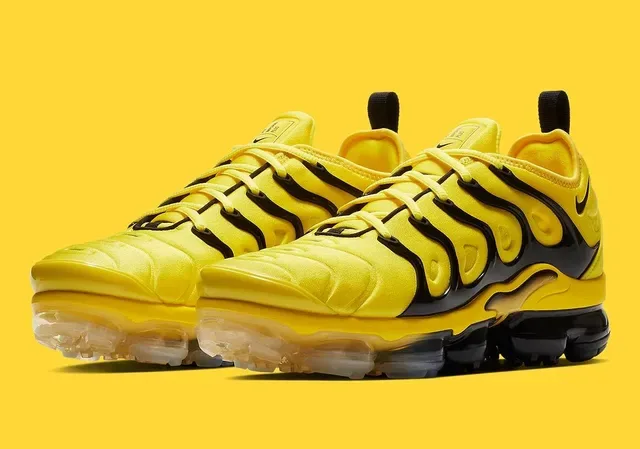Nike Air VaporMax Plus Yellow Black Lifestyle Sneakers 5