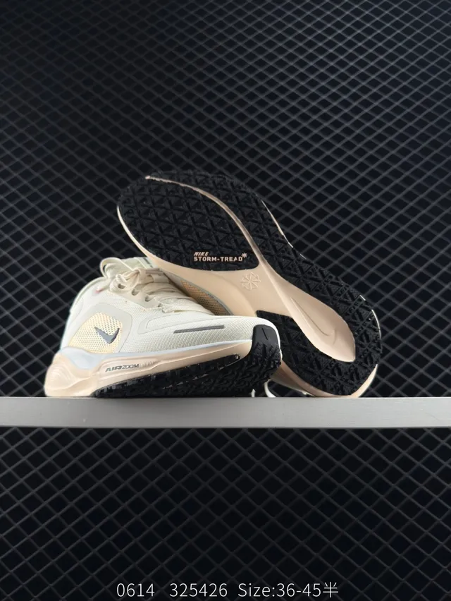 Nike Air Zoom Pegasus 41 Tênis de corrida com upper de malha azul dourado e sola de densidade dupla 4