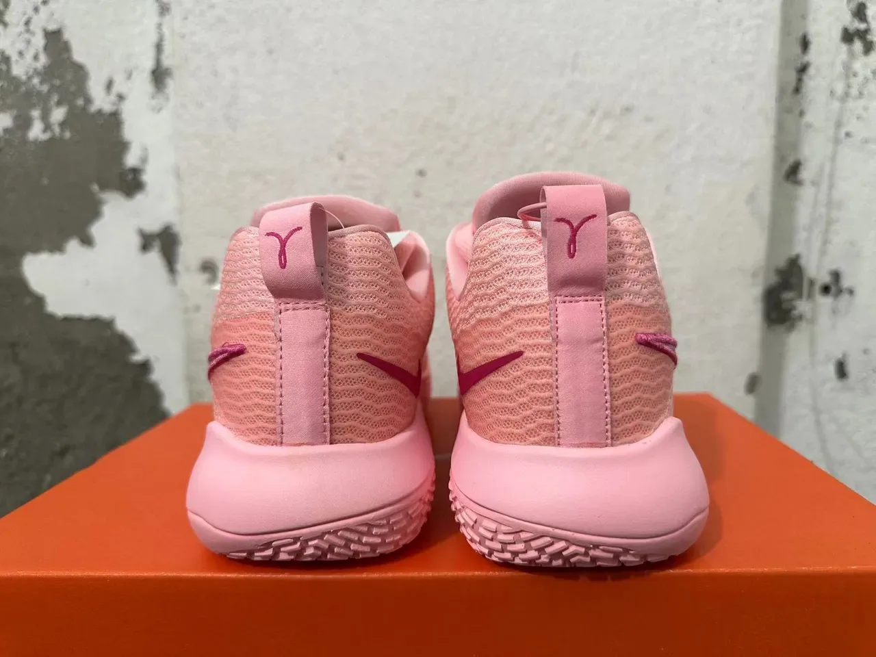 Nike Air Zoom Zero Pink Knit Lifestyle Sneakers 2
