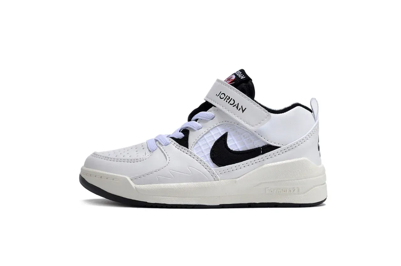 Nike Beige Blue Low-Top Velcro Strap Lifestyle Sneakers 8