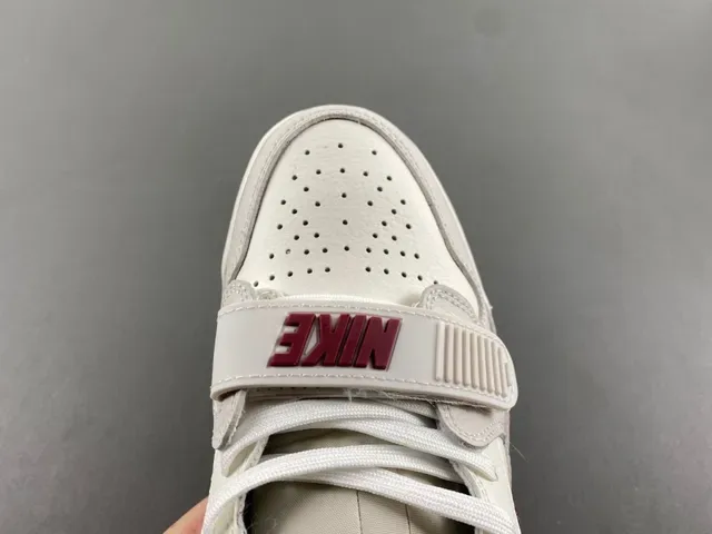 Nike Beige Burgundy Low-Top Mixed-Material Upper Lifestyle Sneakers 6