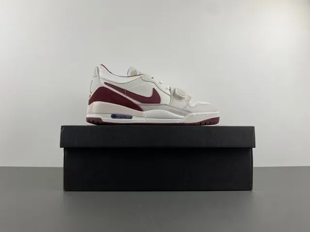 Nike Beige Burgundy Low-Top Mixed-Material Upper Lifestyle Sneakers 15