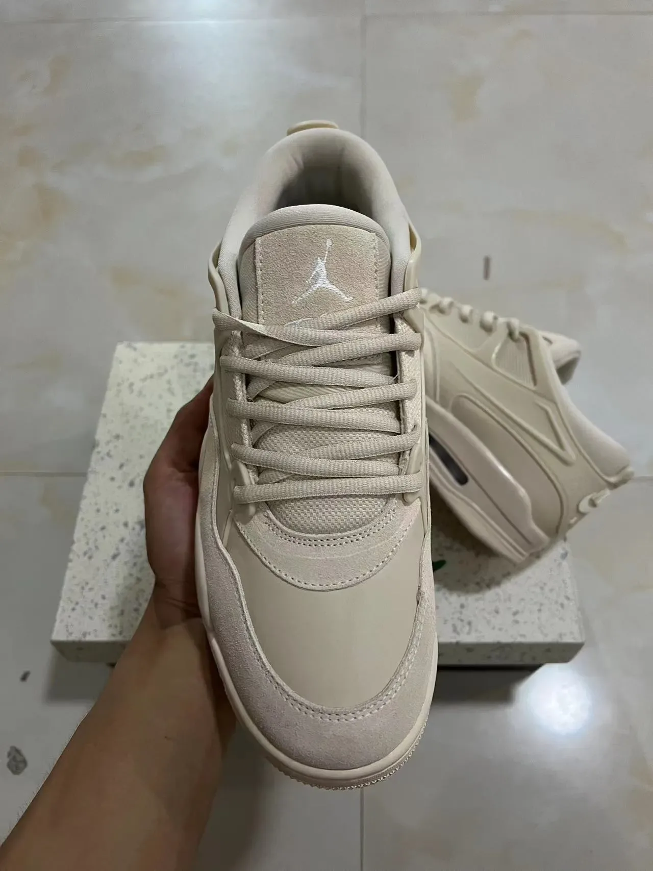 Nike Beige Monochromatique Off-White Semelle Intermédiaire Sculptée Sneakers Chunky 3
