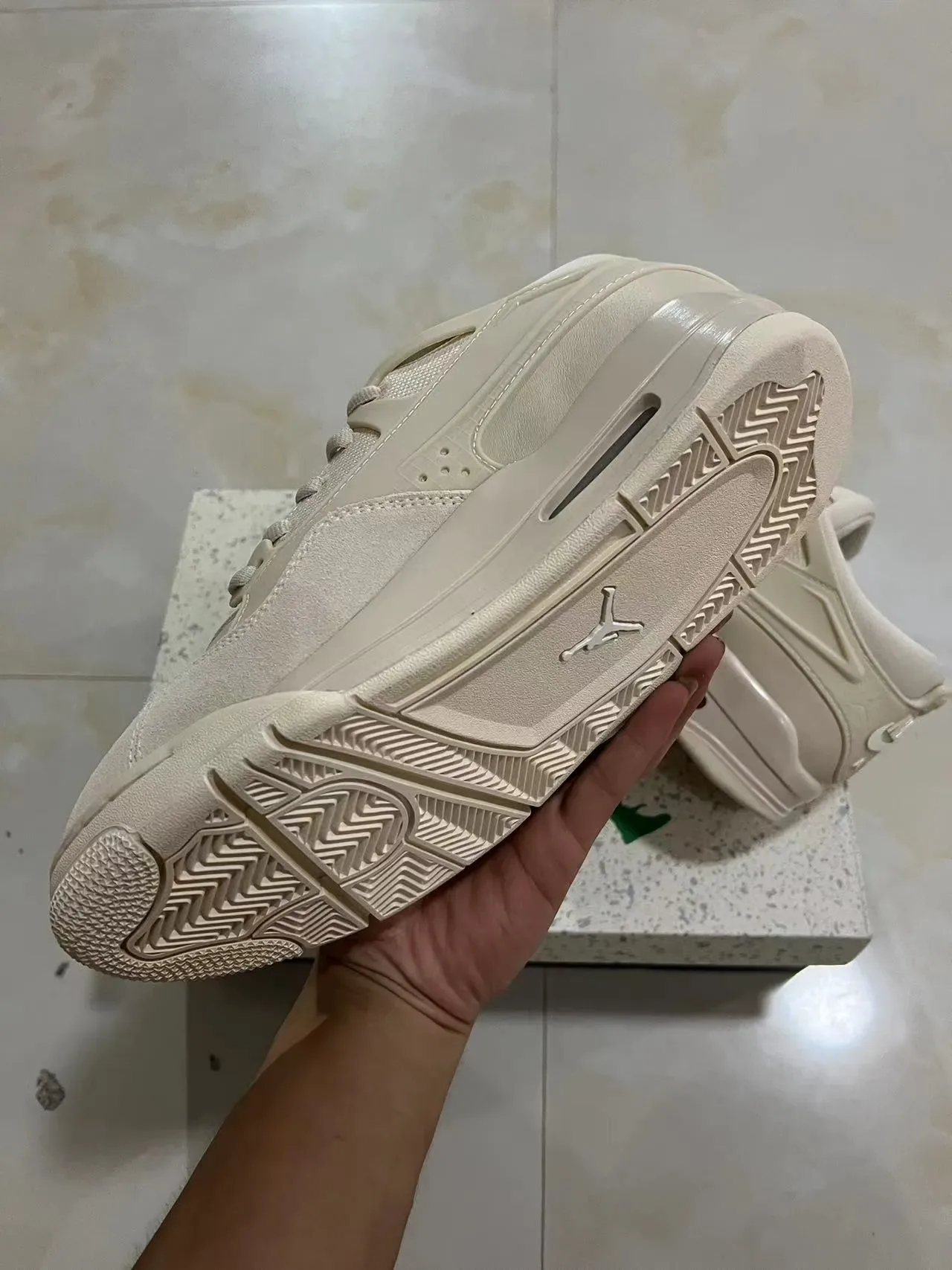 Nike Beige Monochromatique Off-White Semelle Intermédiaire Sculptée Sneakers Chunky 6