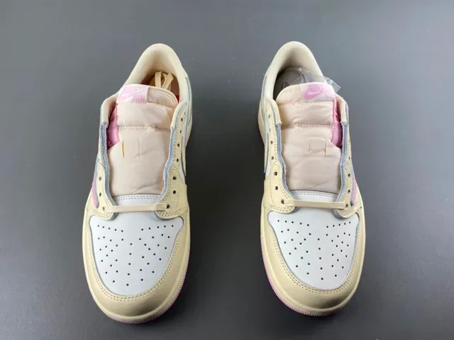 Nike Tênis Lifestyle Bege e Rosa de Couro Superior Baixo 11