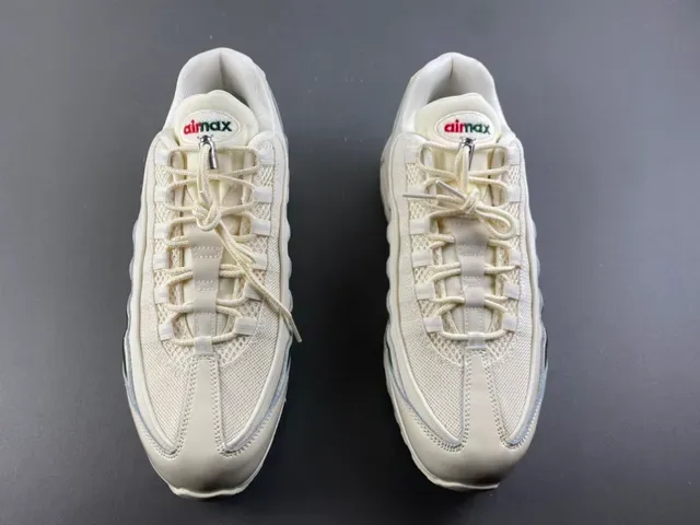 Nike Beige Red Chunky Midsole Visible Air Cushioning Lifestyle Sneakers 11