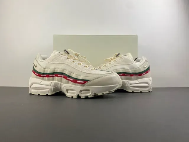 Nike Beige Red Chunky Midsole Visible Air Cushioning Lifestyle Sneakers 13